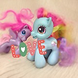 グリーンカーキ