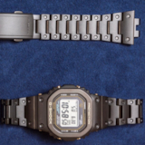 グレーオブチタン