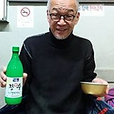 鈴木健二
